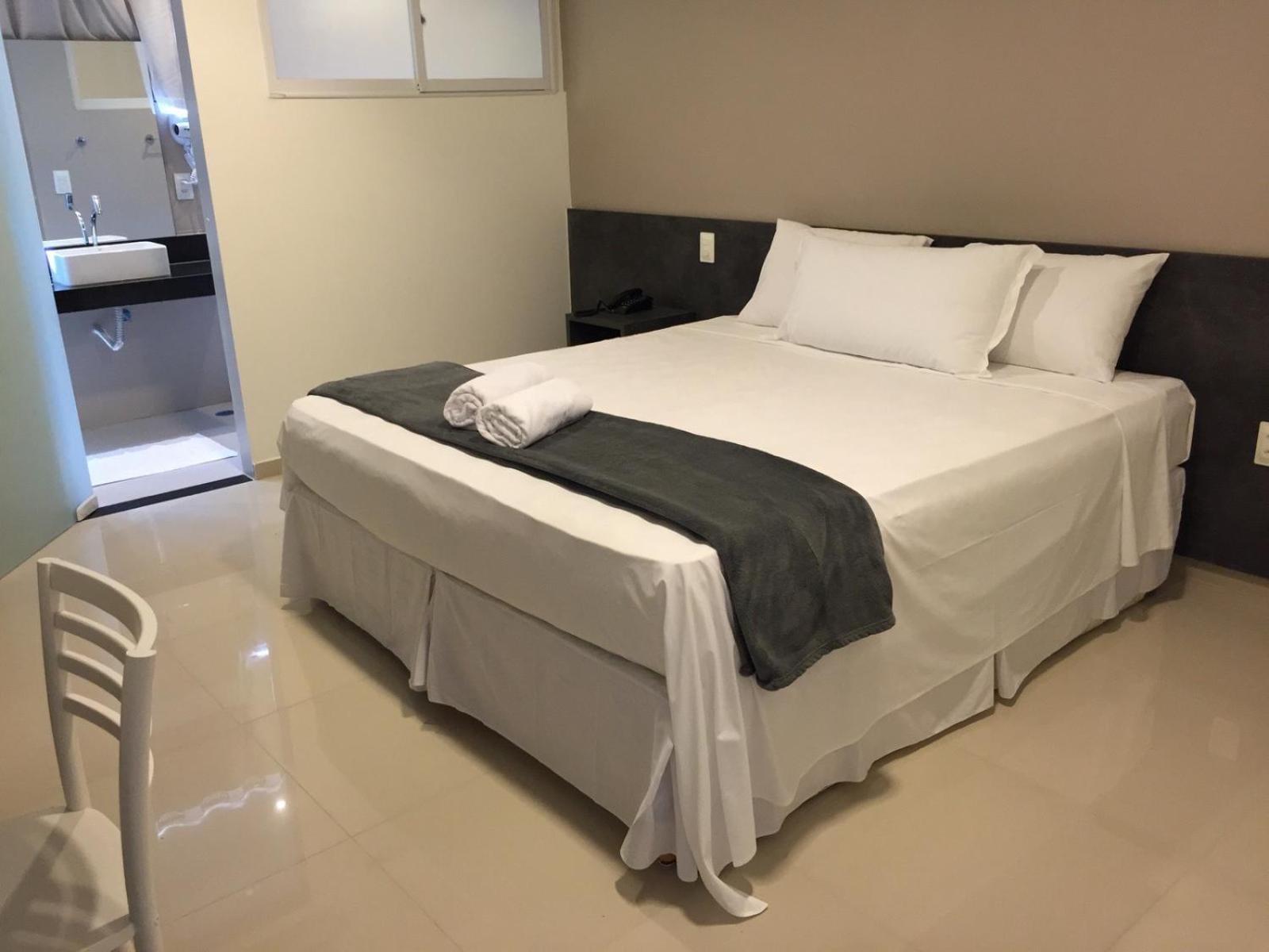 ז'אבואטו דוס גוארראפס Scenarium Hotel חדר תמונה