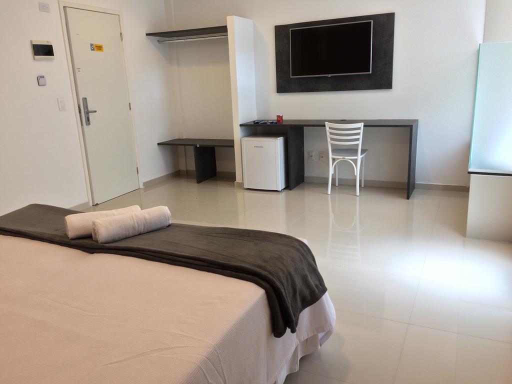 ז'אבואטו דוס גוארראפס Scenarium Hotel חדר תמונה